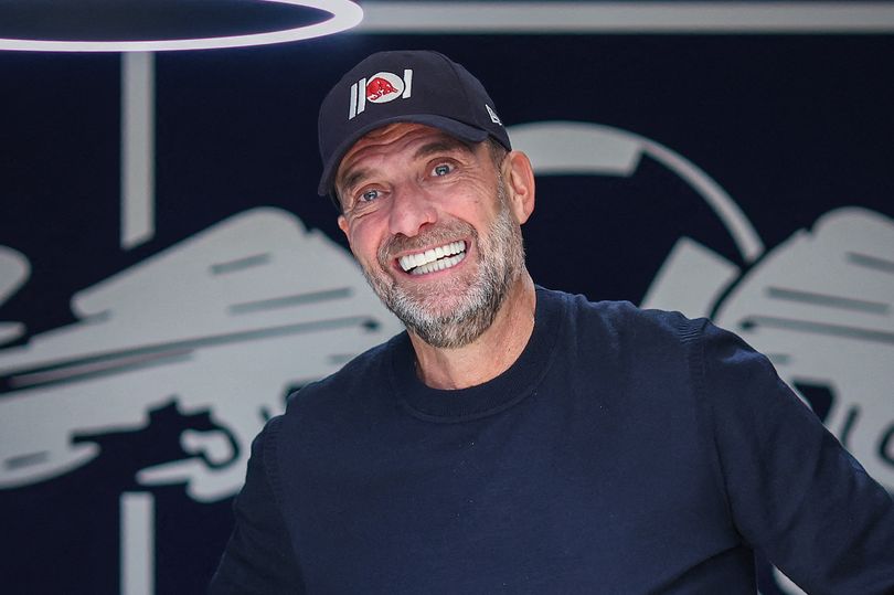 Jurgen Klopp’s Man United meeting, contract put in front of him and thoughts on managing club